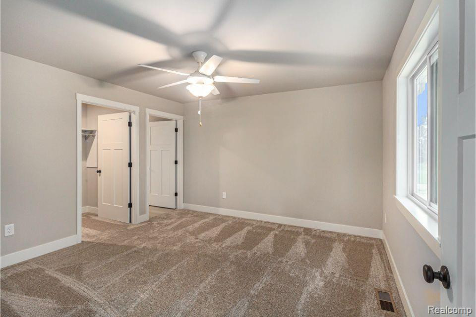 3067 IVY WOOD Circle, Howell, MI 48855 — Photo 13
