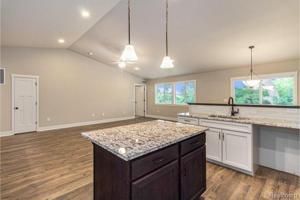 3067 IVY WOOD Circle, Howell, MI 48855 — Photo 18