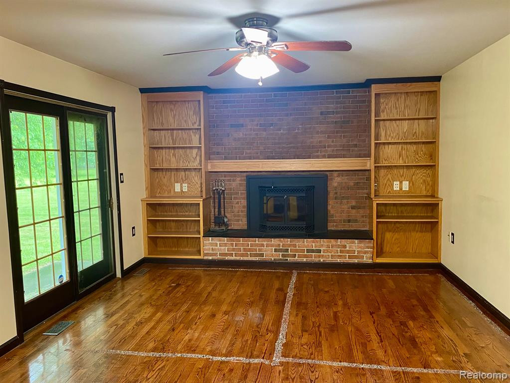 44509 ECORSE Road, Belleville, MI 48111 — Photo 12