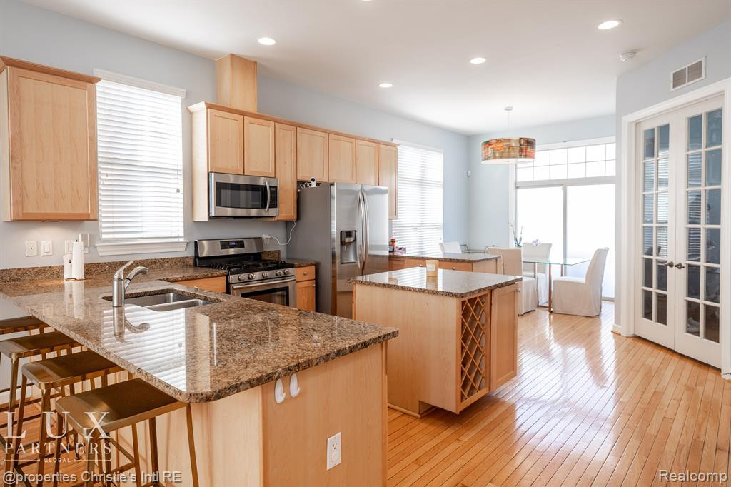 71 ADELAIDE Street, Detroit, MI 48201 — Photo 6
