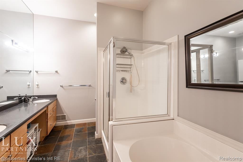 71 ADELAIDE Street, Detroit, MI 48201 — Photo 9