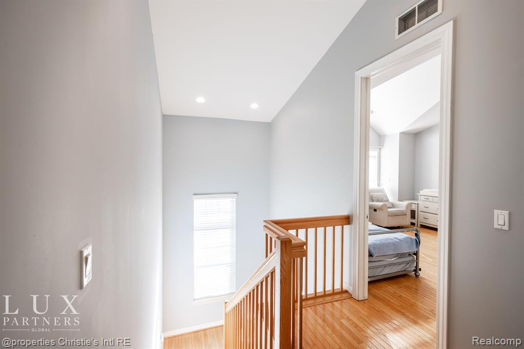 71 ADELAIDE Street, Detroit, MI 48201 — Photo 11