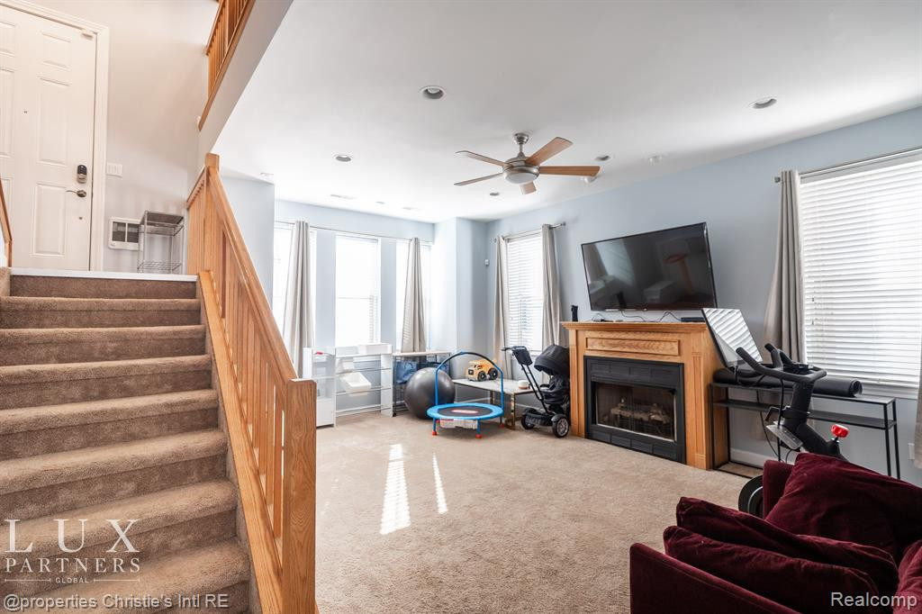 71 ADELAIDE Street, Detroit, MI 48201 — Photo 12