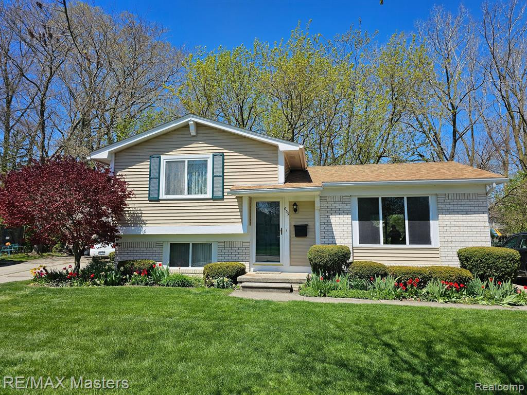 653 DANE Drive, Monroe, MI 48162 — front exterior