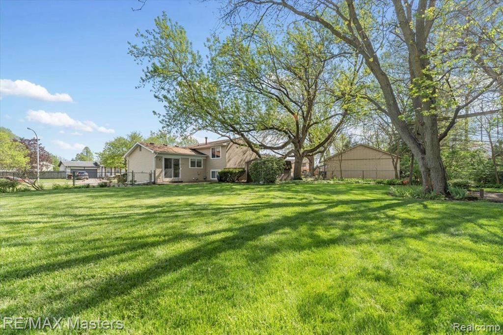 653 DANE Drive, Monroe, MI 48162 — Photo 24