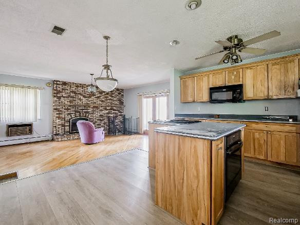 830 CLARA Street, Commerce Twp, MI 48390 — Photo 3