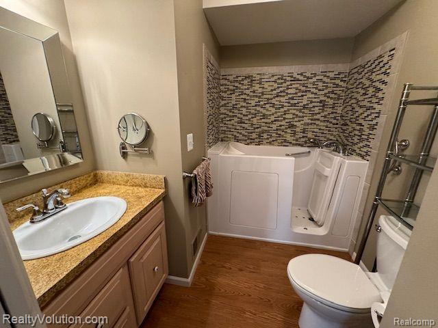 111 QUAIL Ct, Capac, MI 48014 — Photo 9