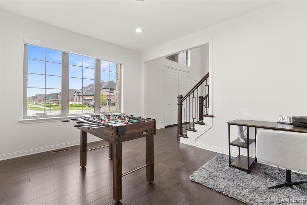 48347 LA LONA Drive, Utica, MI 48315 — Photo 12
