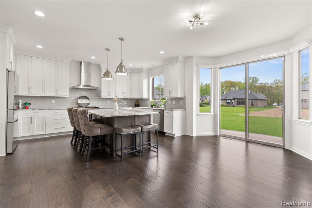 48347 LA LONA Drive, Utica, MI 48315 — Photo 18