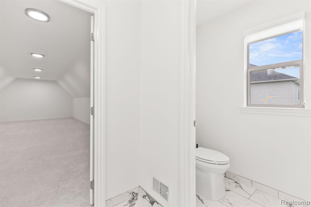 48347 LA LONA Drive, Utica, MI 48315 — Photo 48