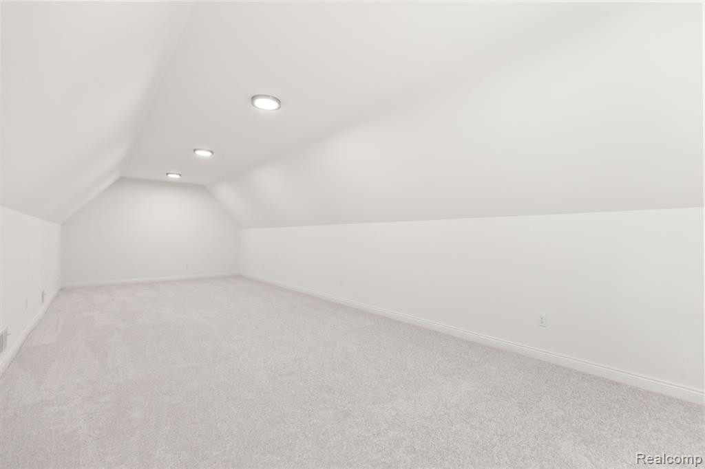 48347 LA LONA Drive, Utica, MI 48315 — Photo 50