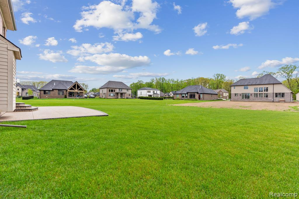 48347 LA LONA Drive, Utica, MI 48315 — Photo 63