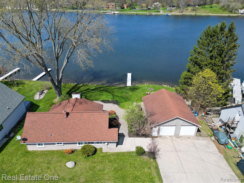 8972 Tackles Drive, White Lake, MI — Photo 11