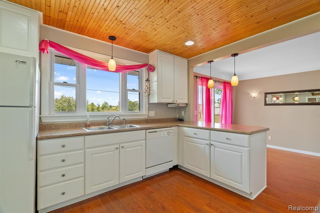 5760 UNION Street, Lexington, MI 48450 — Photo 9