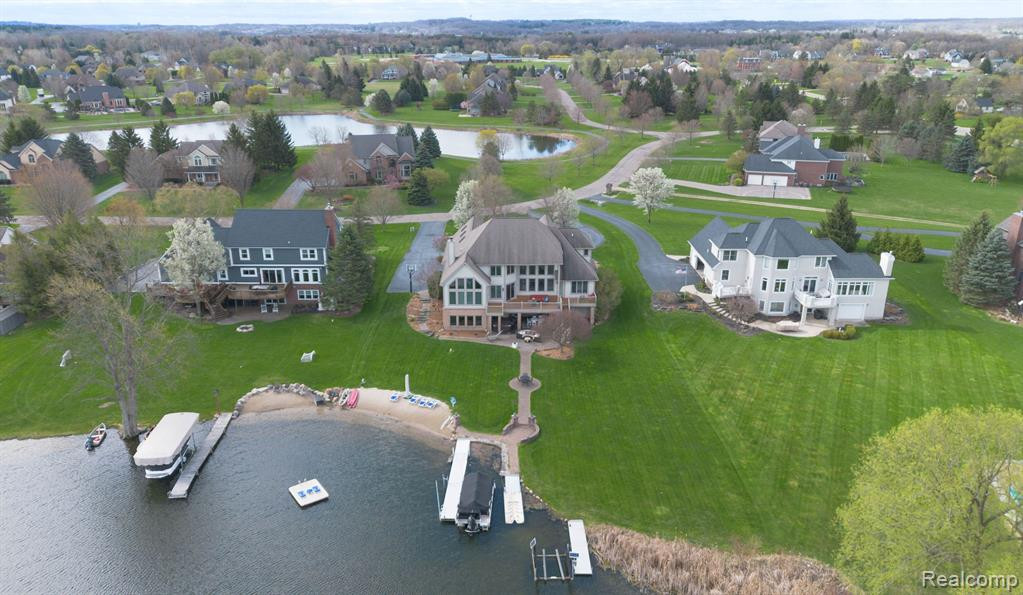 8746 S Shore Drive, Clarkston, MI 48348 — Photo 7