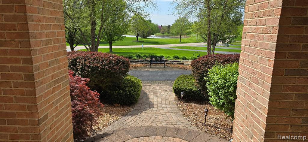 8746 S Shore Drive, Clarkston, MI 48348 — Photo 11