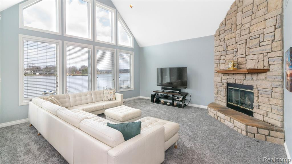 8746 S Shore Drive, Clarkston, MI 48348 — Photo 21
