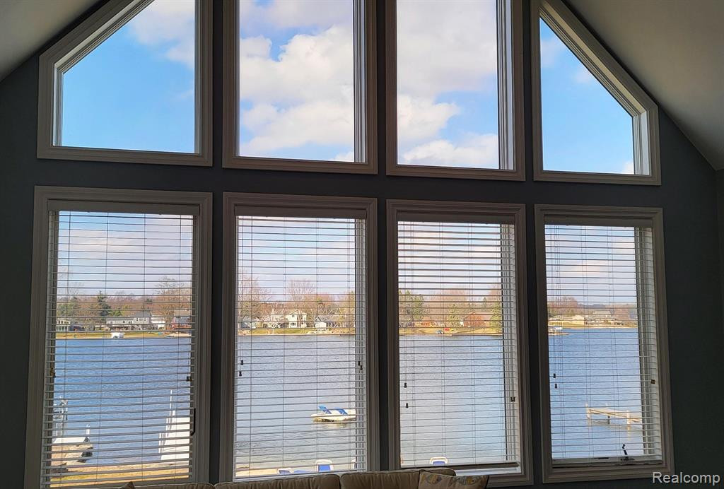8746 S Shore Drive, Clarkston, MI 48348 — Photo 22