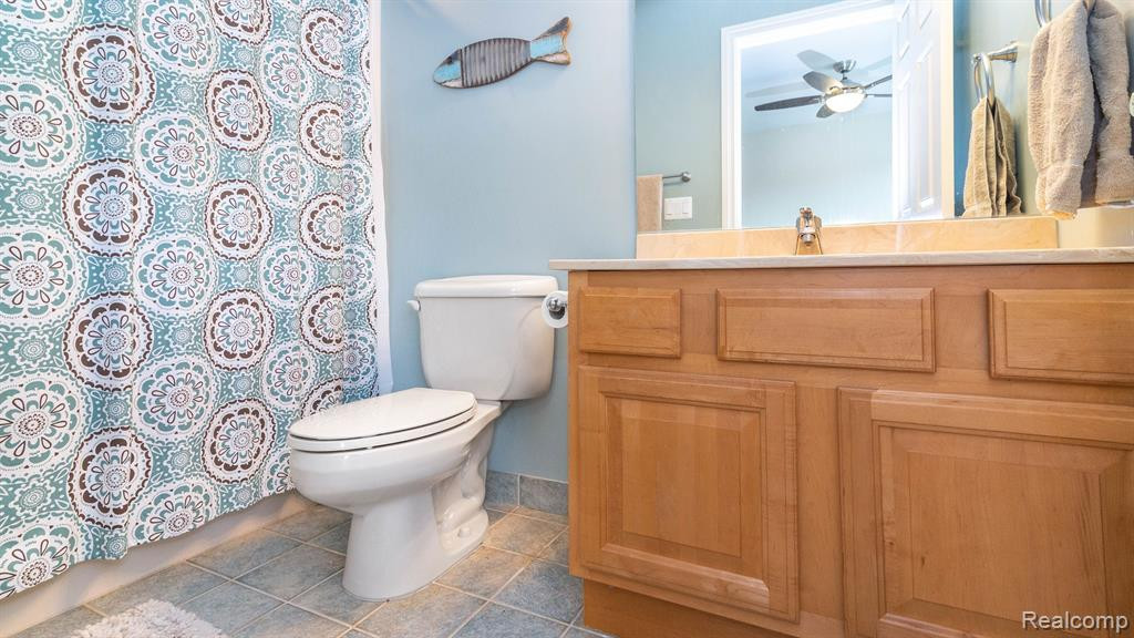 8746 S Shore Drive, Clarkston, MI 48348 — Photo 41
