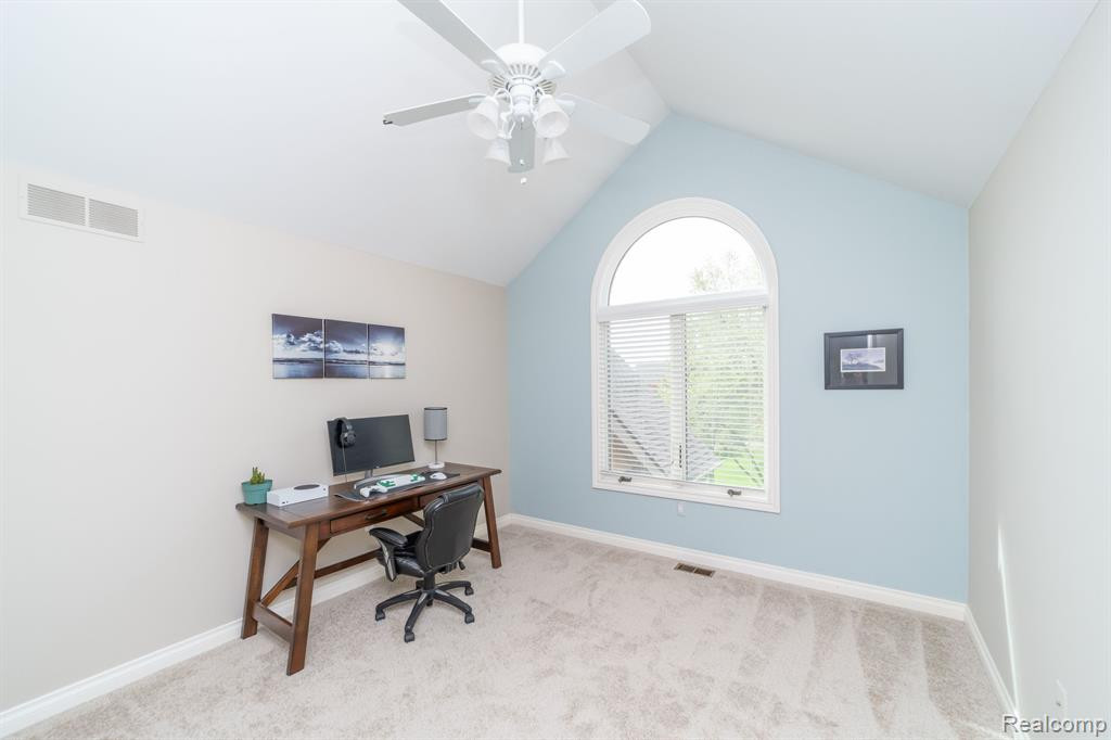 8746 S Shore Drive, Clarkston, MI 48348 — Photo 44