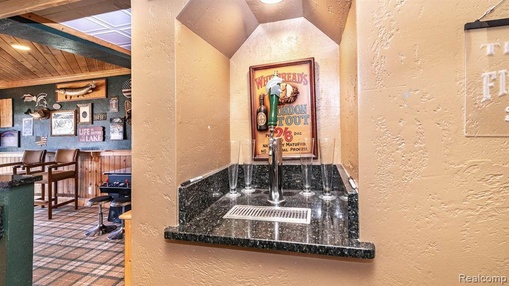 8746 S Shore Drive, Clarkston, MI 48348 — Photo 59