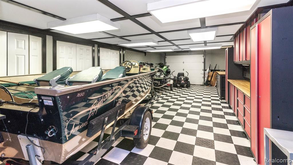 8746 S Shore Drive, Clarkston, MI 48348 — Photo 62