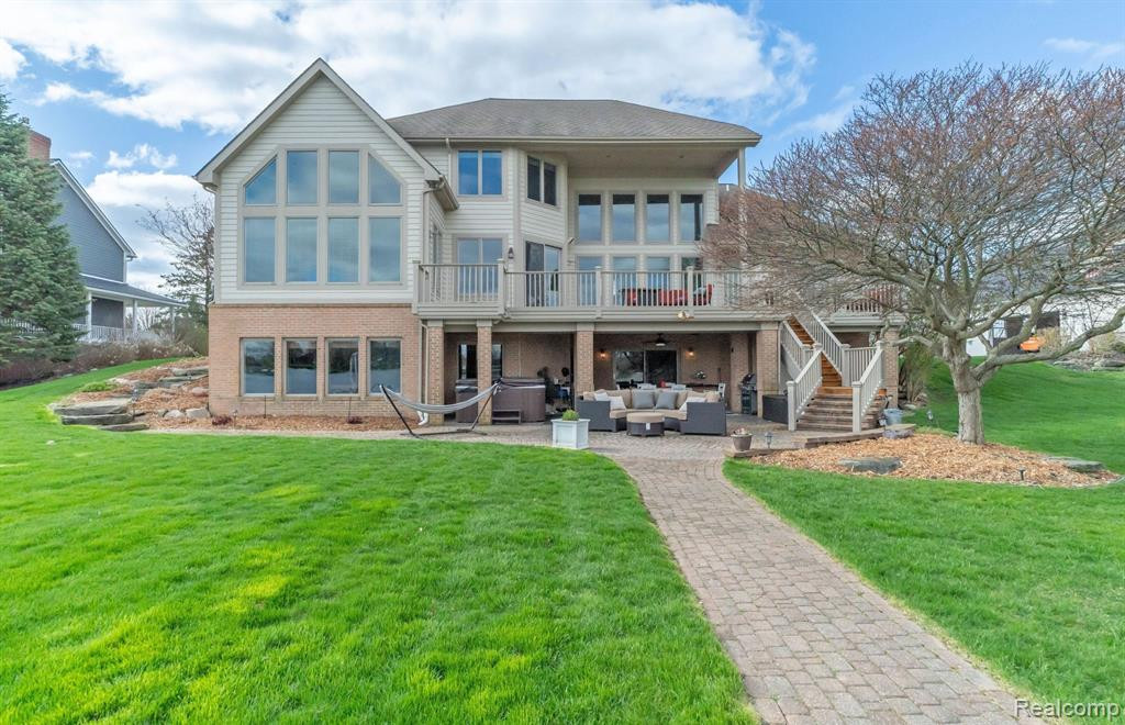 8746 S Shore Drive, Clarkston, MI 48348 — Photo 69