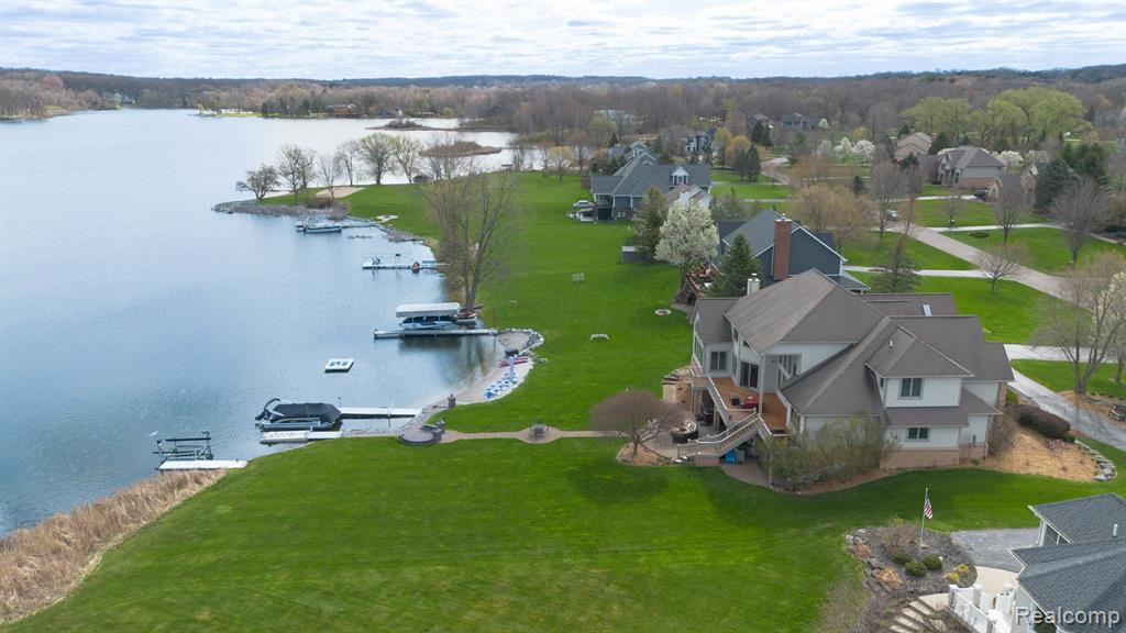 8746 S Shore Drive, Clarkston, MI 48348 — Photo 72
