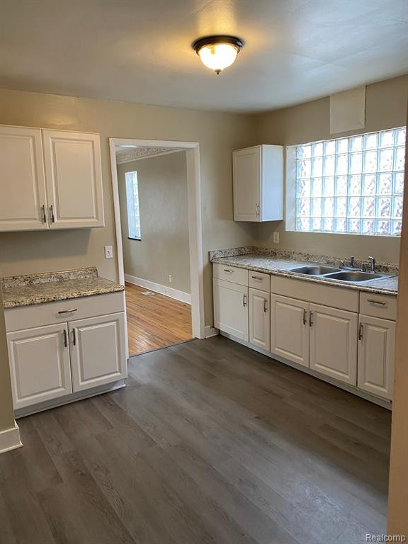 5044 BEDFORD Street, Detroit, MI 48224 — Photo 9