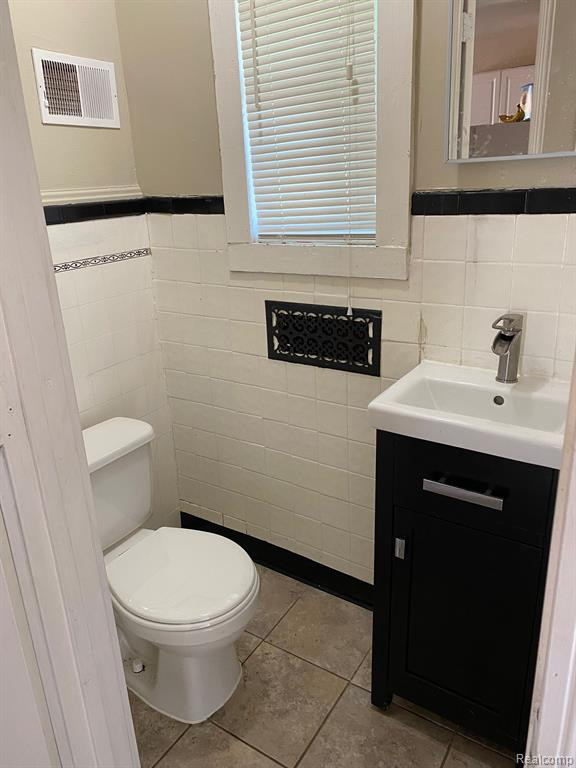 5044 BEDFORD Street, Detroit, MI 48224 — Photo 12