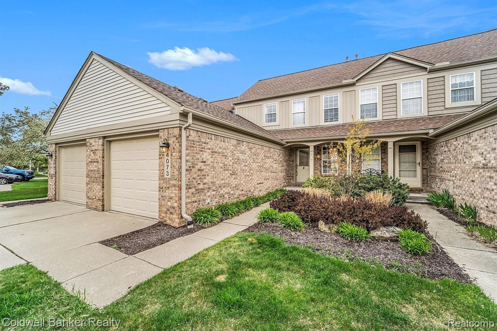 4073 HUNTERS Circle W, Canton, MI 48188 — Photo 2