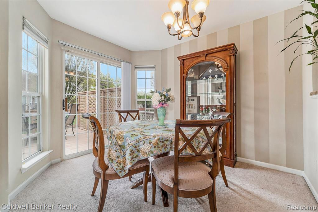 4073 HUNTERS Circle W, Canton, MI 48188 — Photo 5