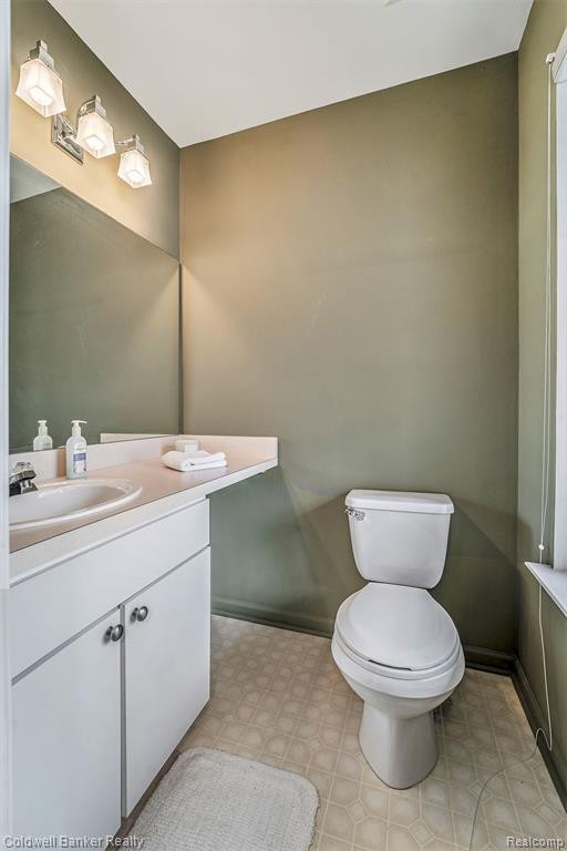 4073 HUNTERS Circle W, Canton, MI 48188 — Photo 10