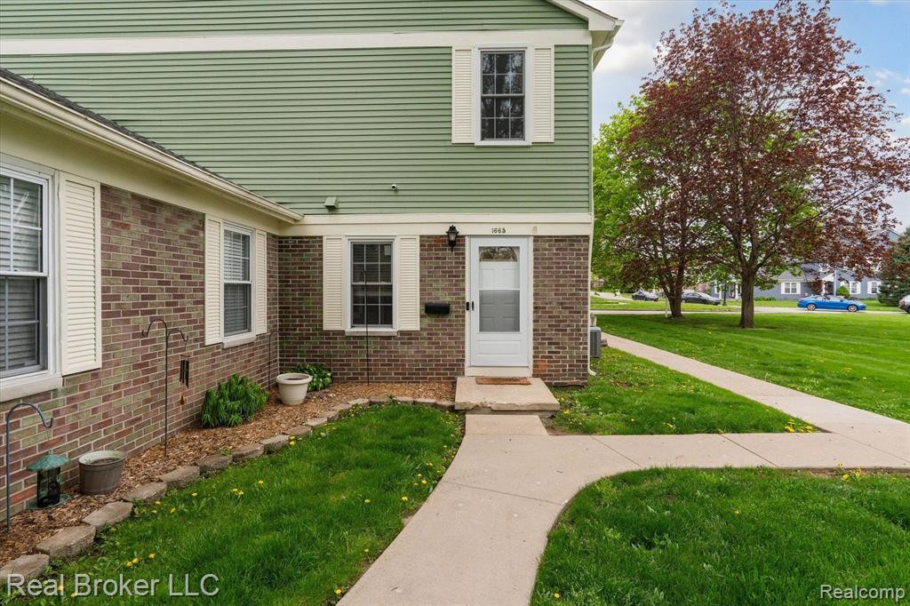 1665 WINGATE Boulevard, Ypsilanti, MI 48198 — Photo 3