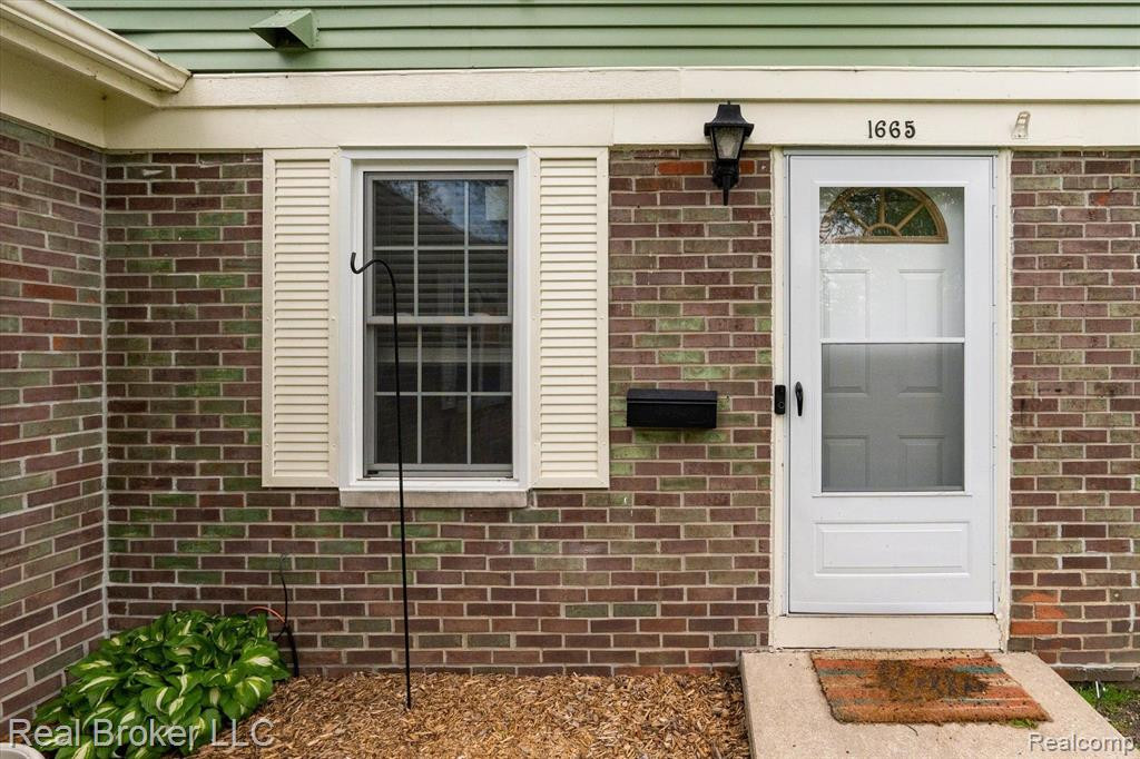 1665 WINGATE Boulevard, Ypsilanti, MI 48198 — Photo 6