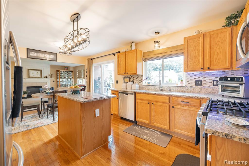 48958 FIFTH Avenue, Canton, MI 48188 — Photo 15