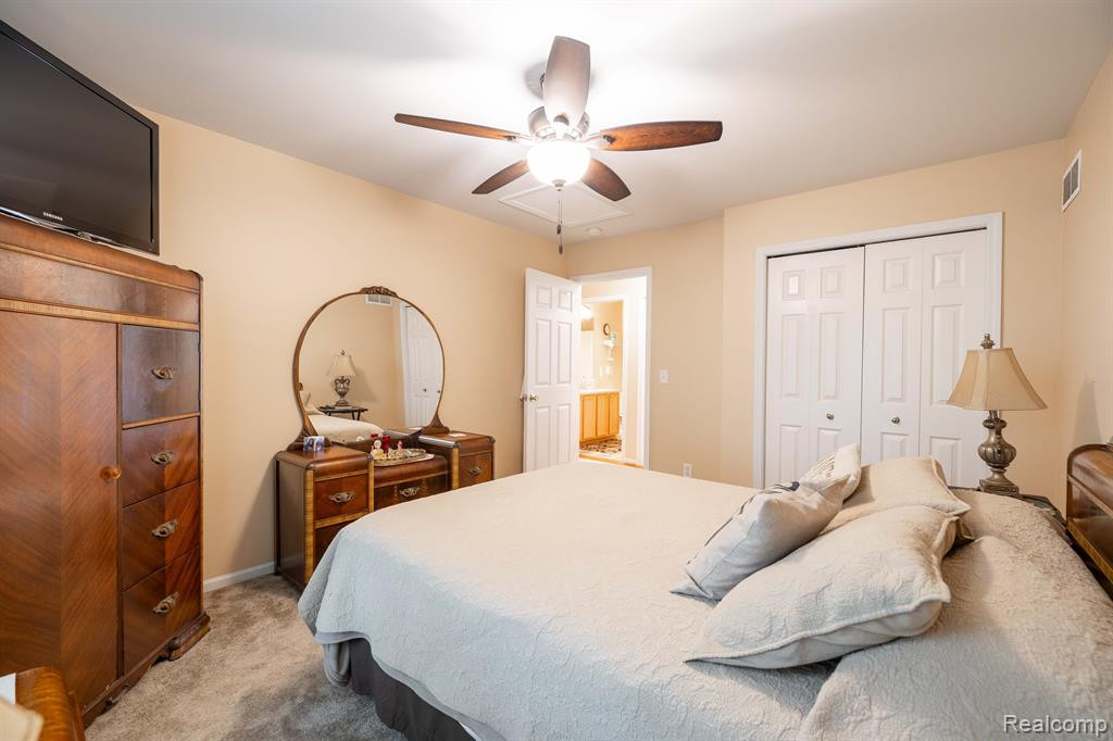 48958 FIFTH Avenue, Canton, MI 48188 — Photo 33
