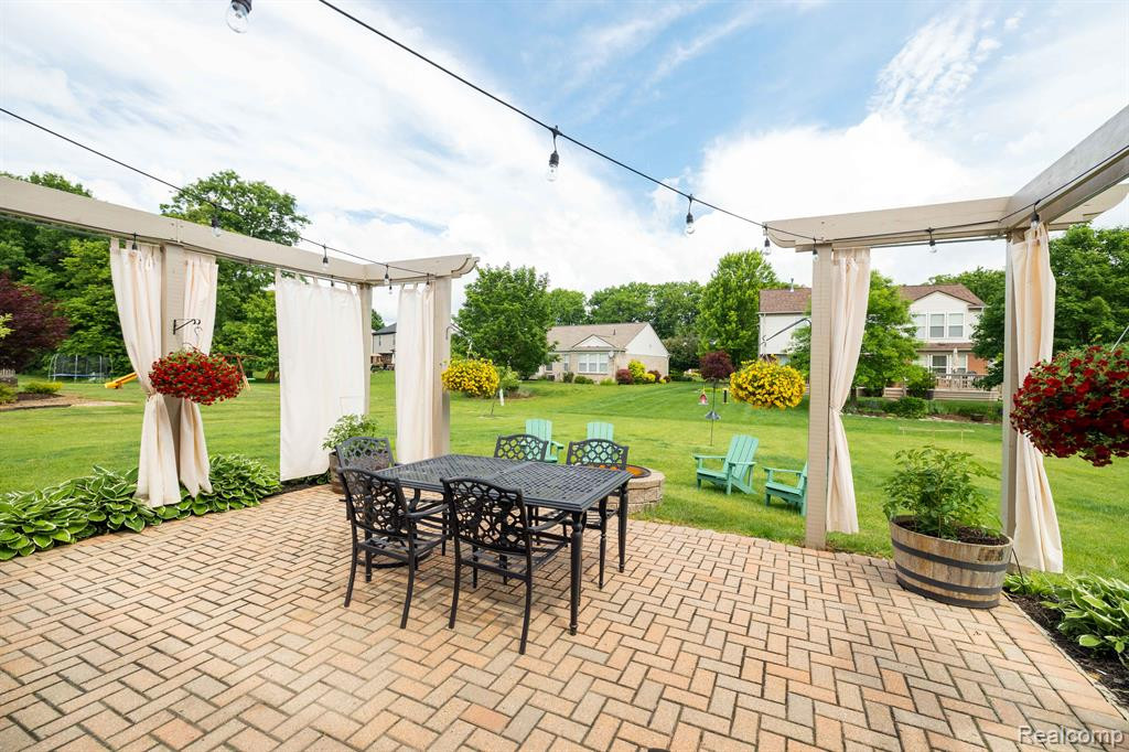 48958 FIFTH Avenue, Canton, MI 48188 — Photo 45
