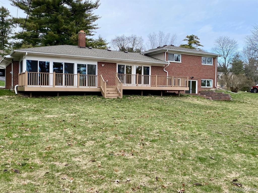 6395 Waterford Hill Terrace, Clarkston, MI — Photo 2