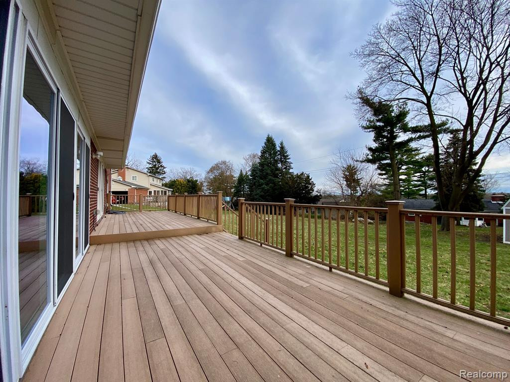 6395 Waterford Hill Terrace, Clarkston, MI — Photo 3