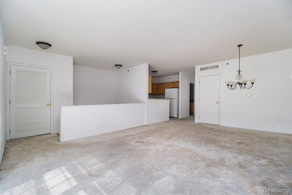 20118 Rodeo Court, Southfield, MI 48075 — Photo 11