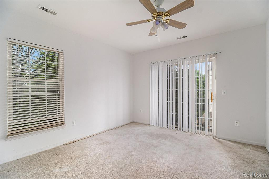 20118 Rodeo Court, Southfield, MI 48075 — Photo 22