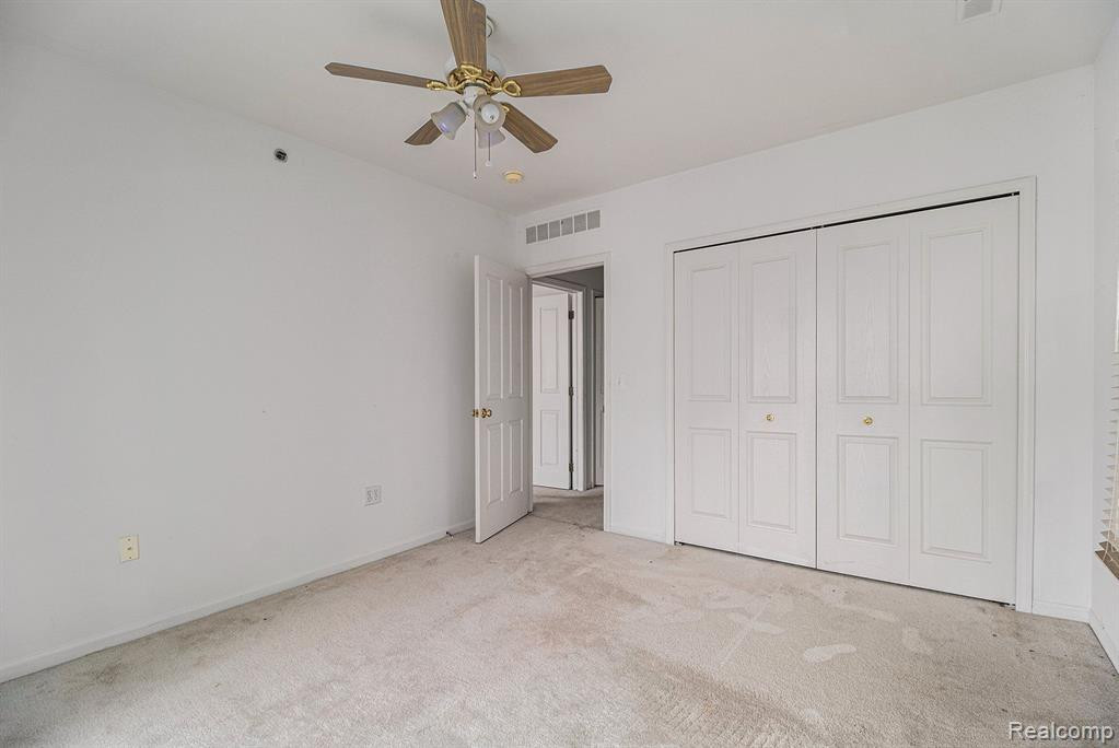 20118 Rodeo Court, Southfield, MI 48075 — Photo 23