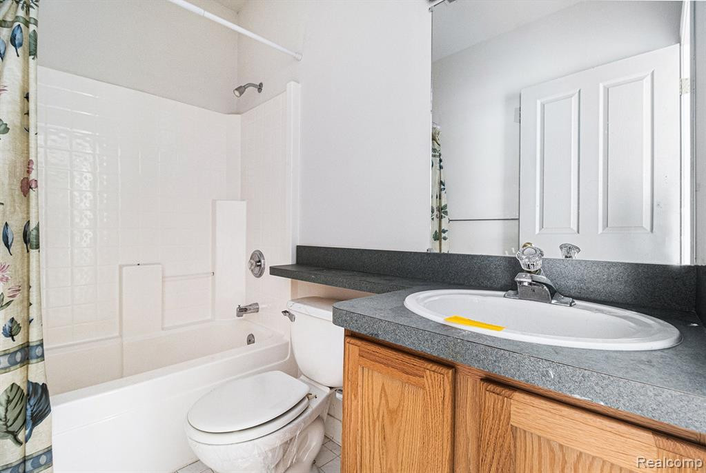 20118 Rodeo Court, Southfield, MI 48075 — Photo 24