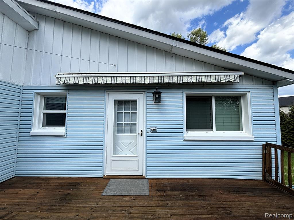 921 SUPERIOR Street, Commerce Twp, MI 48390 — Photo 4