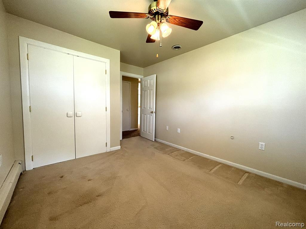 921 SUPERIOR Street, Commerce Twp, MI 48390 — Photo 22