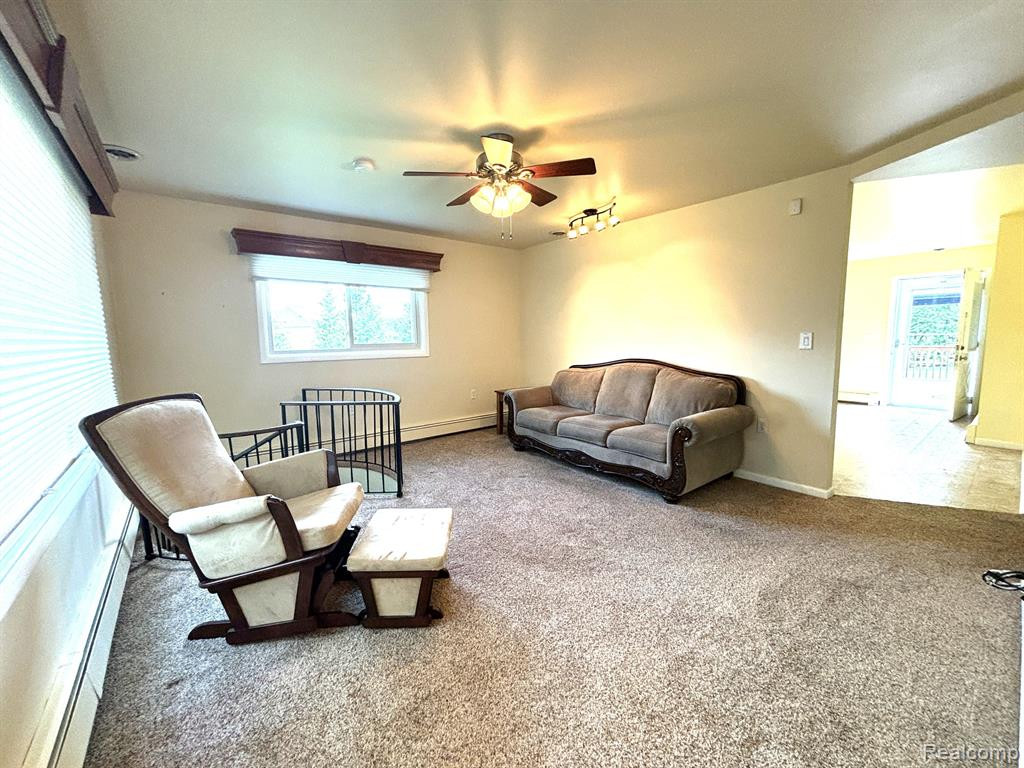921 SUPERIOR Street, Commerce Twp, MI 48390 — Photo 24