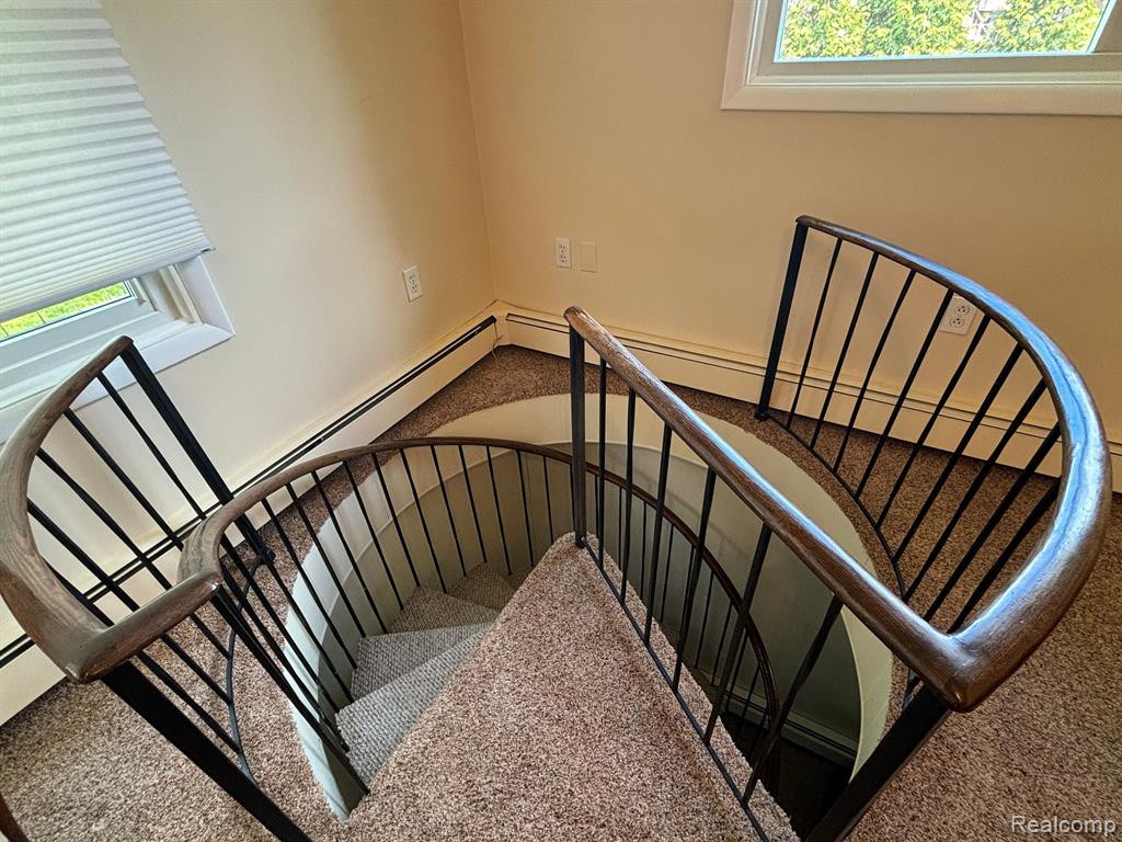 921 SUPERIOR Street, Commerce Twp, MI 48390 — Photo 26