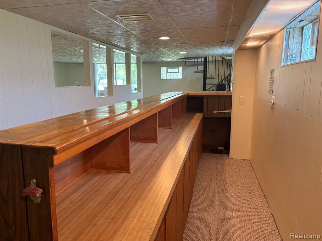 921 SUPERIOR Street, Commerce Twp, MI 48390 — Photo 31