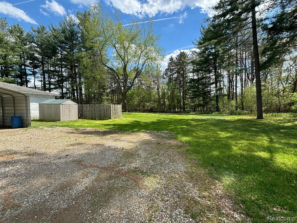 921 SUPERIOR Street, Commerce Twp, MI 48390 — Photo 39